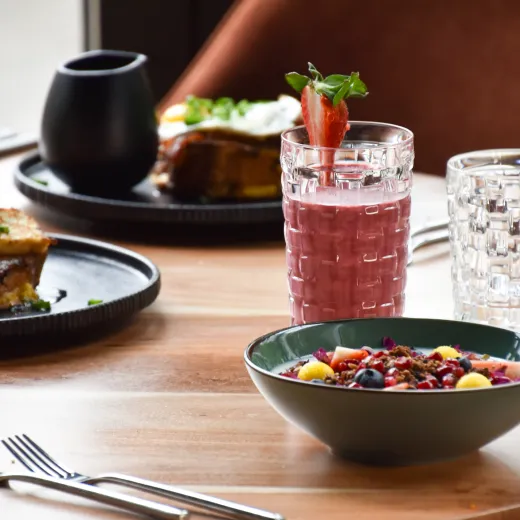 Frühstücks und Brunch Angebot im DJNGL Heidelberg